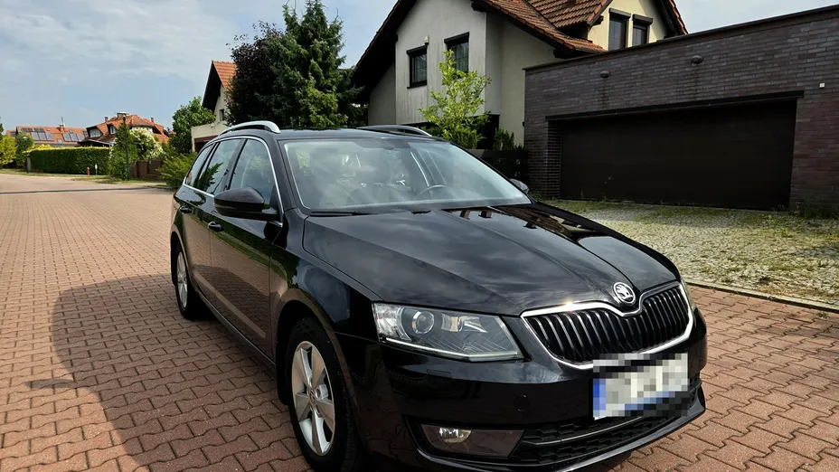 SKODA Octavia -