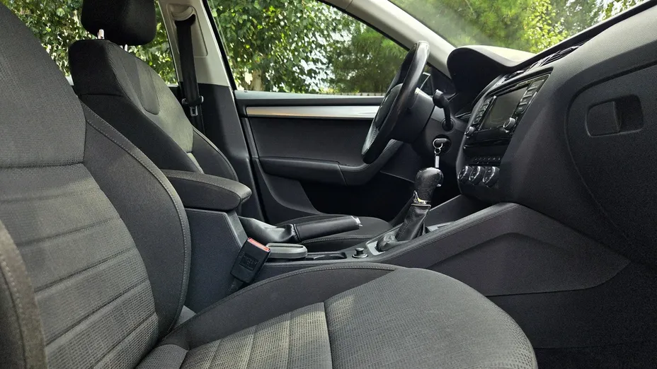 SKODA Octavia -