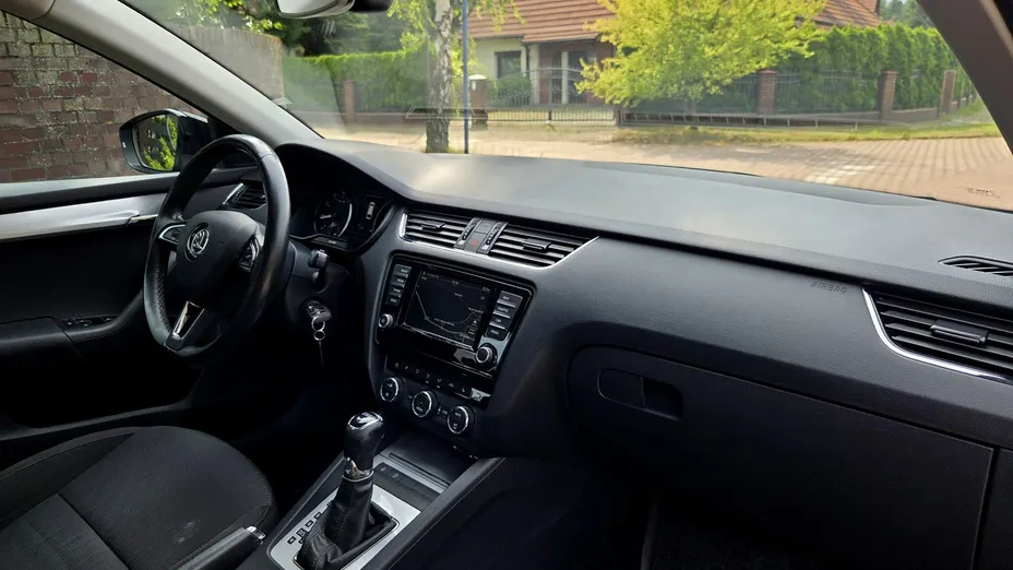 SKODA Octavia -
