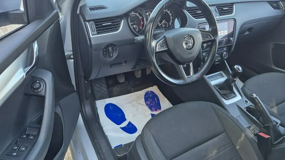 SKODA Octavia -