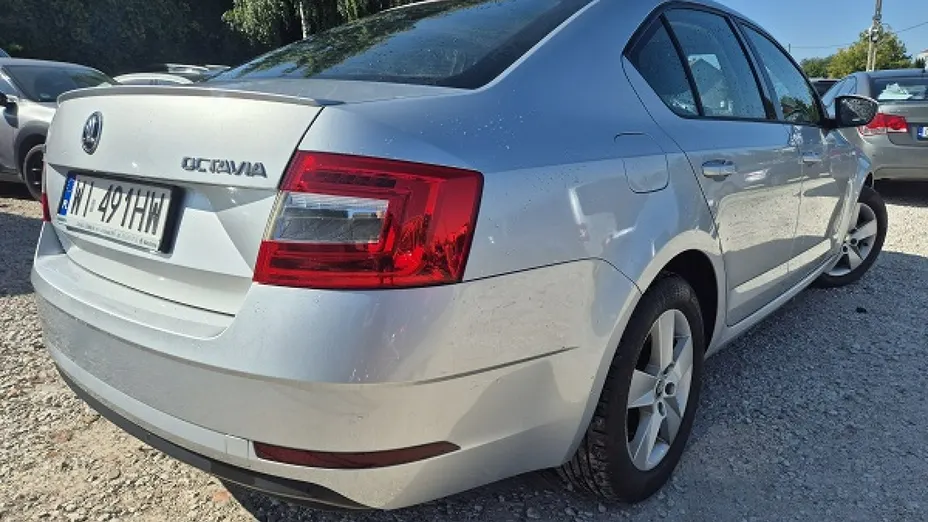 SKODA Octavia -
