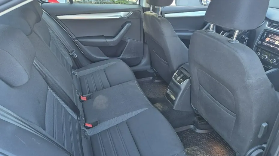 SKODA Octavia -