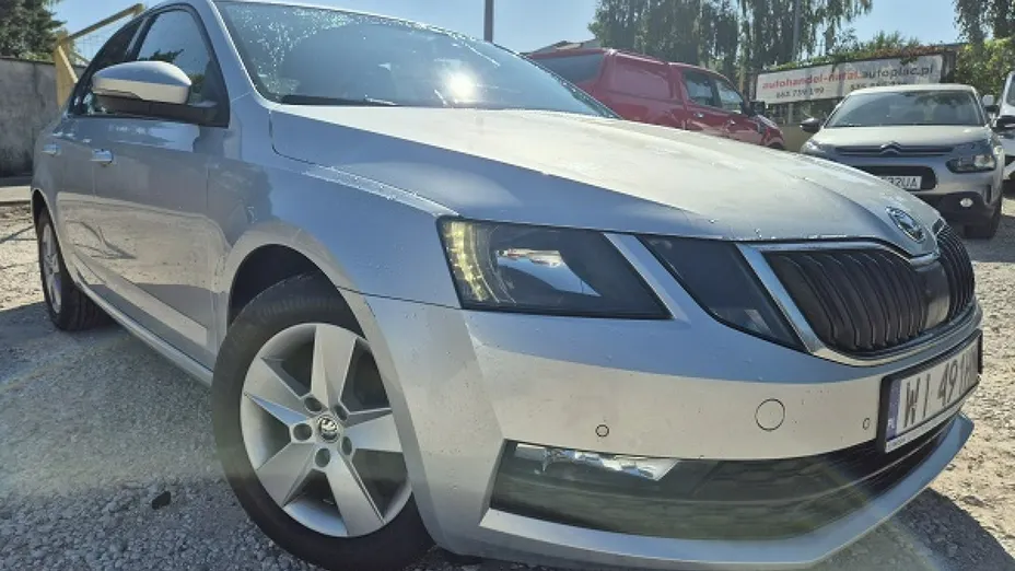 SKODA Octavia -