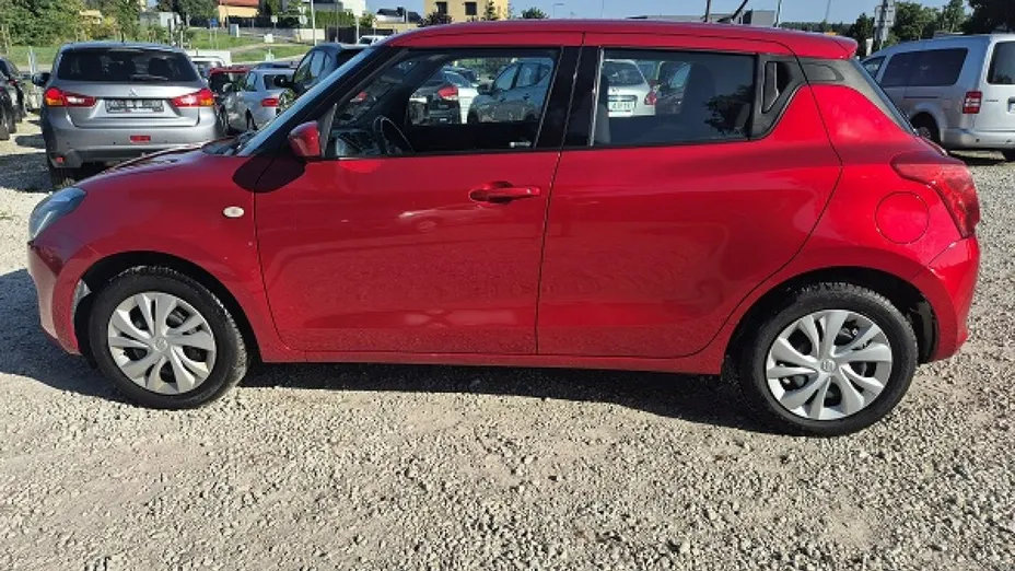SUZUKI Swift -