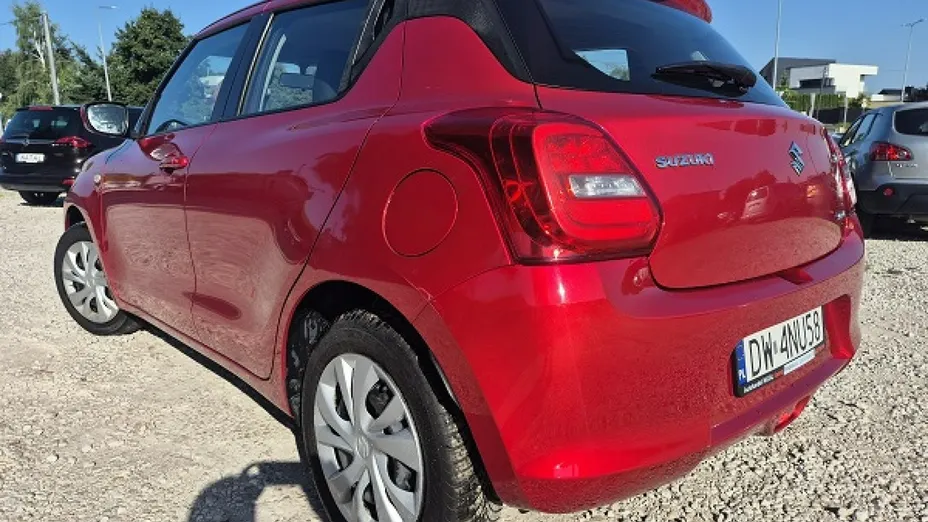 SUZUKI Swift -