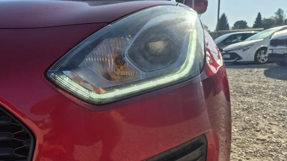 SUZUKI Swift -