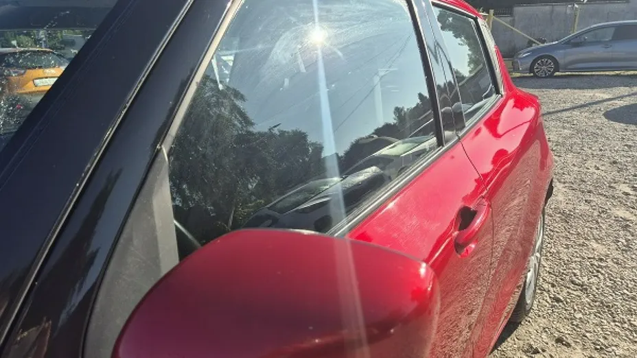 SUZUKI Swift -