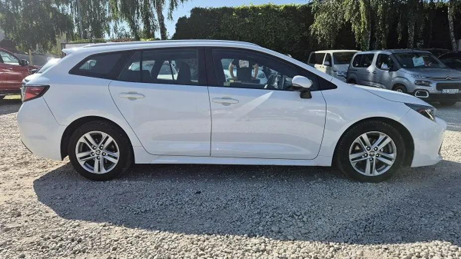 TOYOTA Corolla -