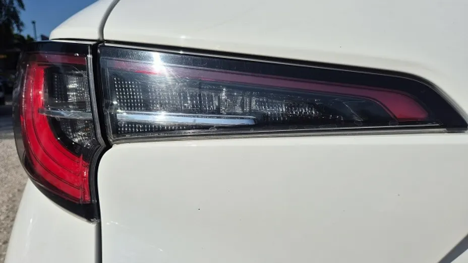 TOYOTA Corolla -
