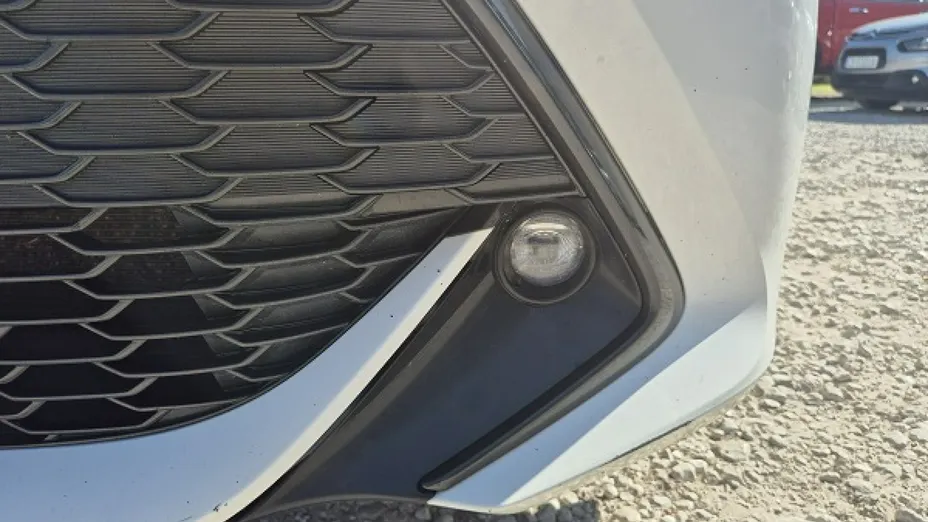 TOYOTA Corolla -