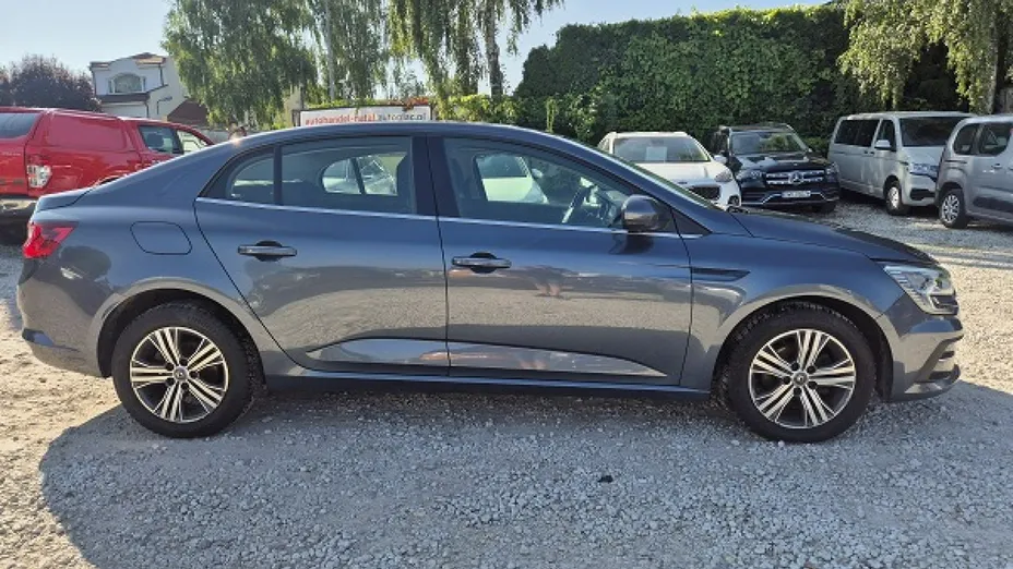 RENAULT Megane -