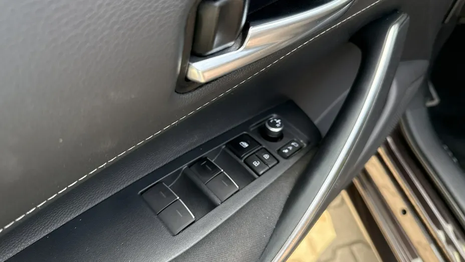 TOYOTA Corolla -