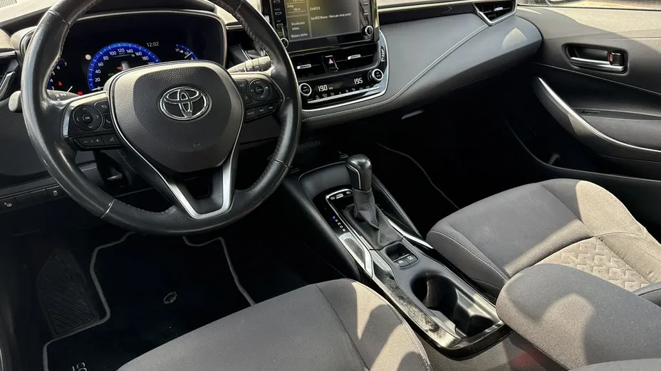 TOYOTA Corolla -