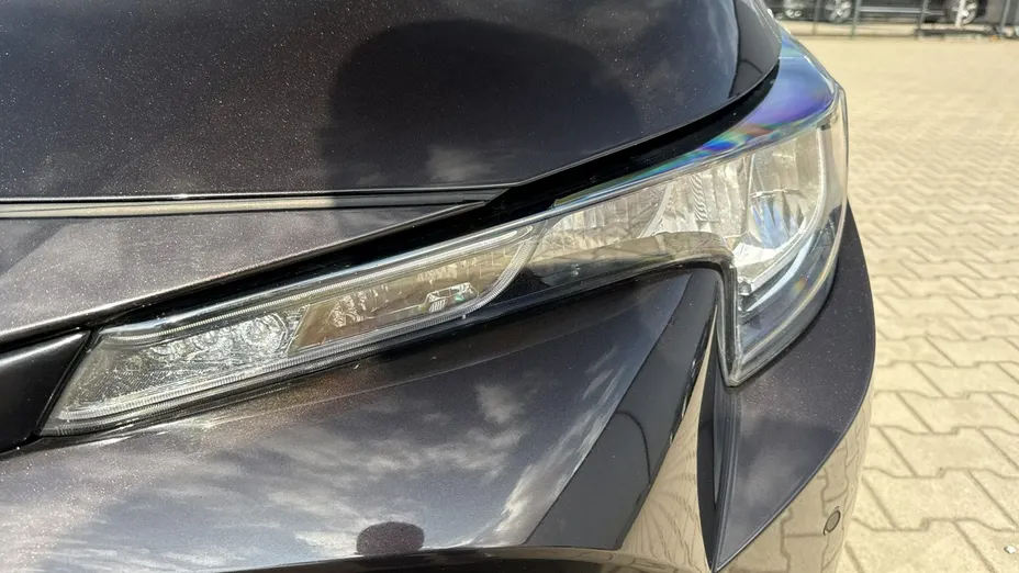 TOYOTA Corolla -