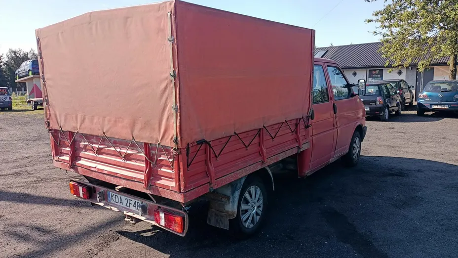 VOLKSWAGEN Transporter -