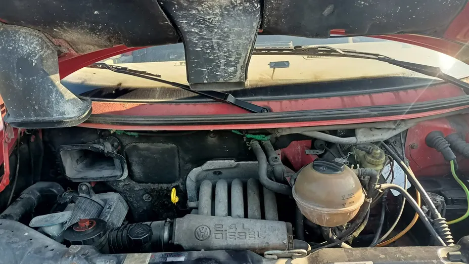 VOLKSWAGEN Transporter -