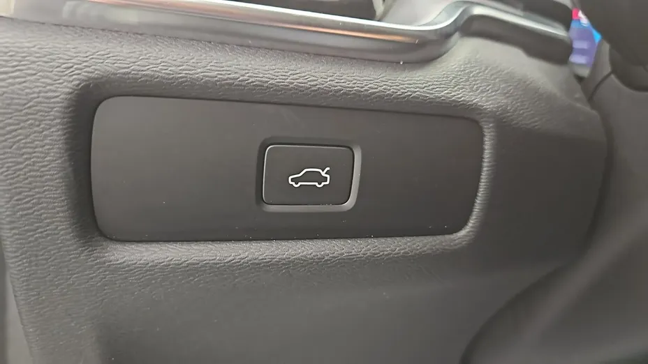 VOLVO V60 -