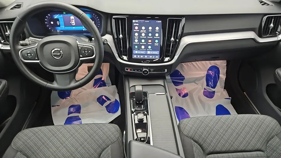 VOLVO V60 -