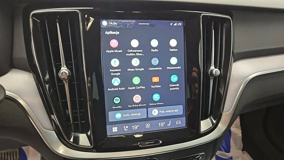 VOLVO V60 -