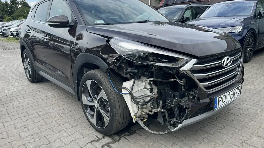 HYUNDAI Tucson -