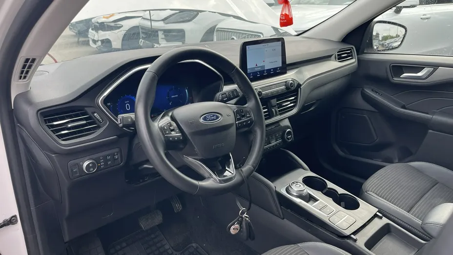 FORD Kuga -