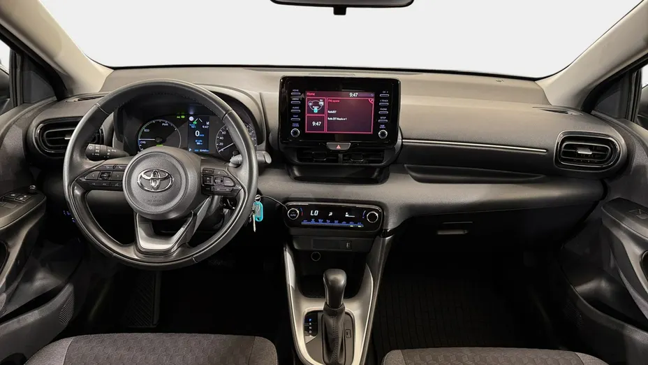 TOYOTA Yaris -