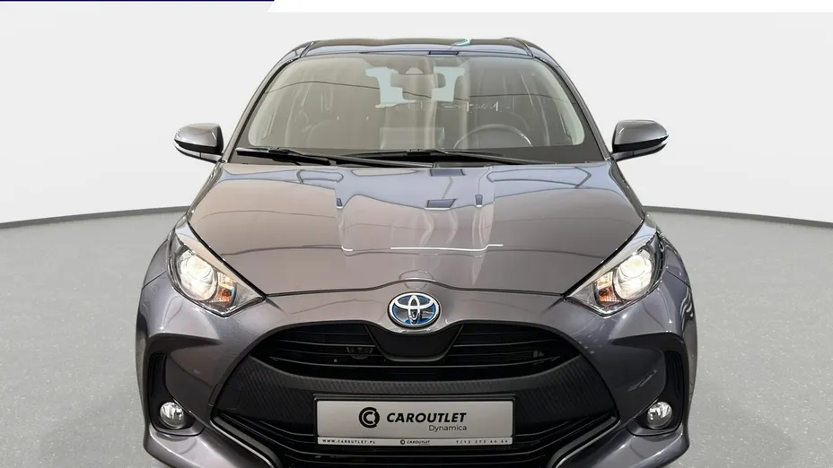 TOYOTA Yaris -
