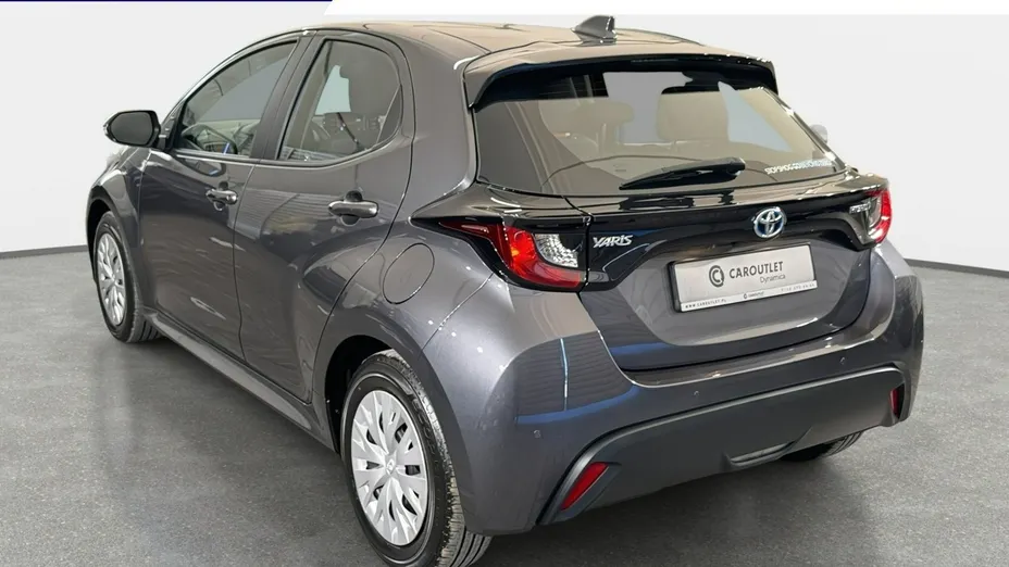 TOYOTA Yaris -