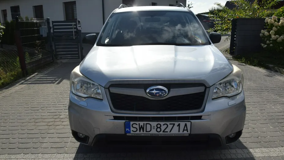 SUBARU Forester -