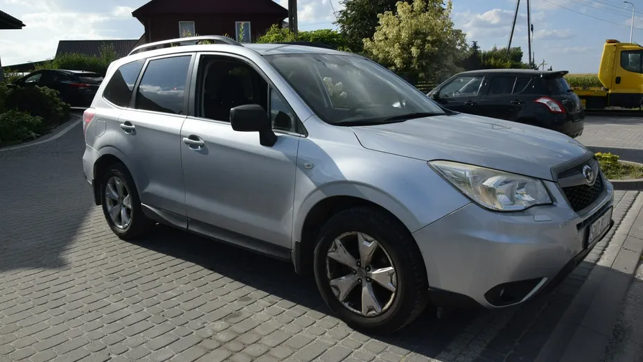 SUBARU Forester -