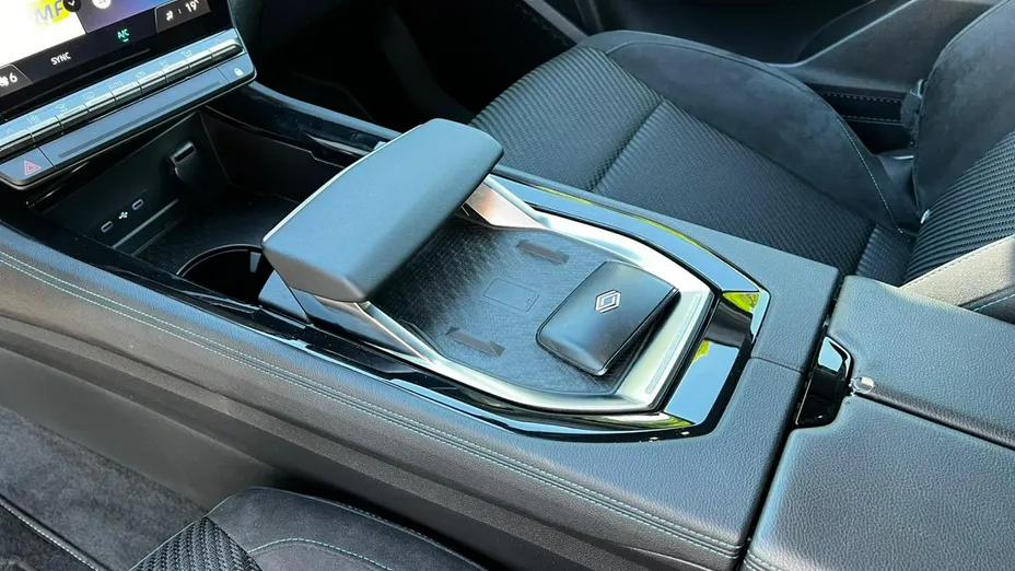RENAULT Austral -