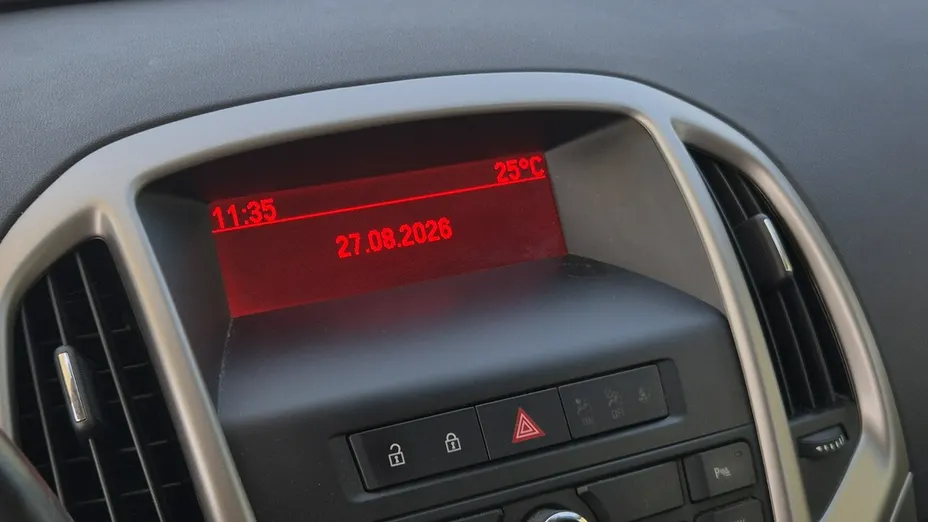 OPEL Astra -