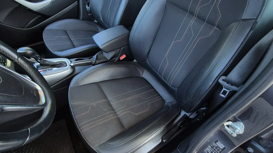 OPEL Astra -