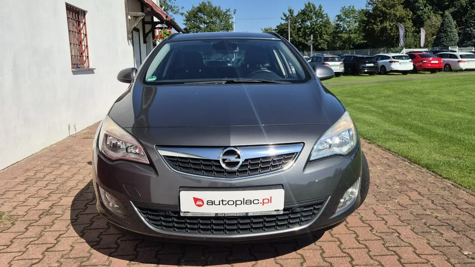 OPEL Astra -
