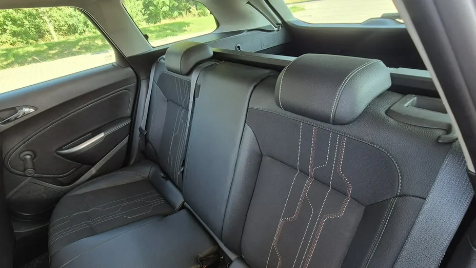OPEL Astra -