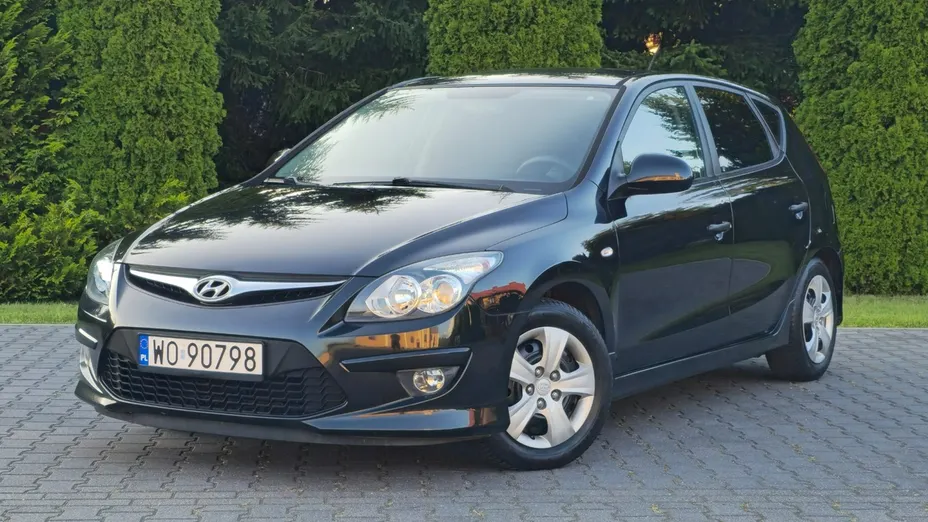 HYUNDAI i30 -