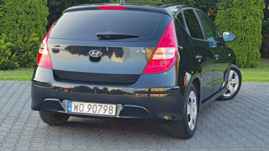 HYUNDAI i30 -