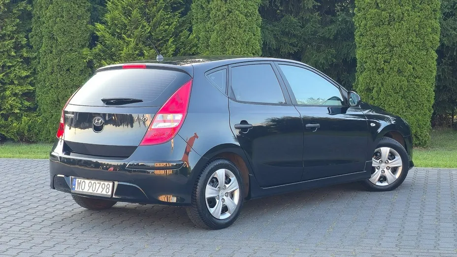 HYUNDAI i30 -