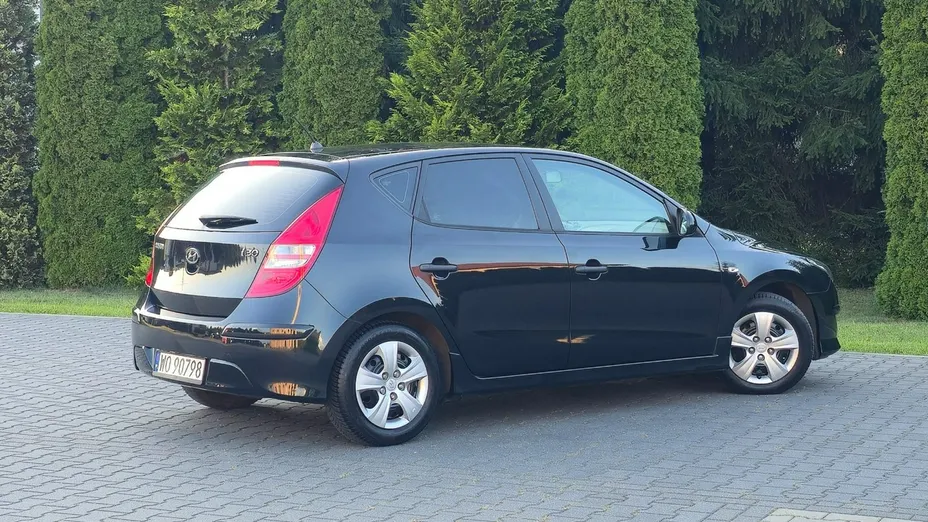 HYUNDAI i30 -