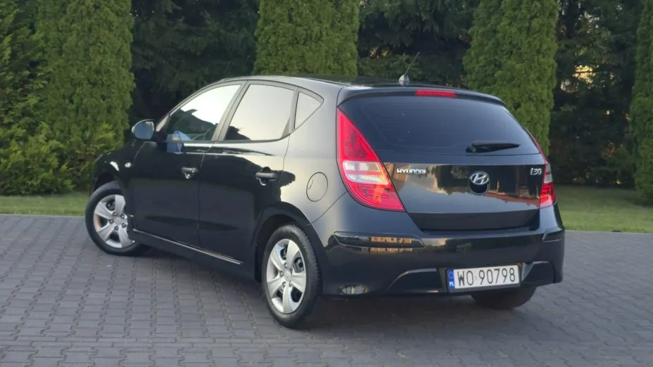 HYUNDAI i30 -