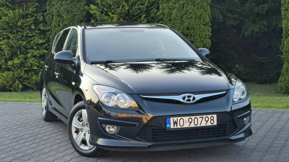 HYUNDAI i30 -