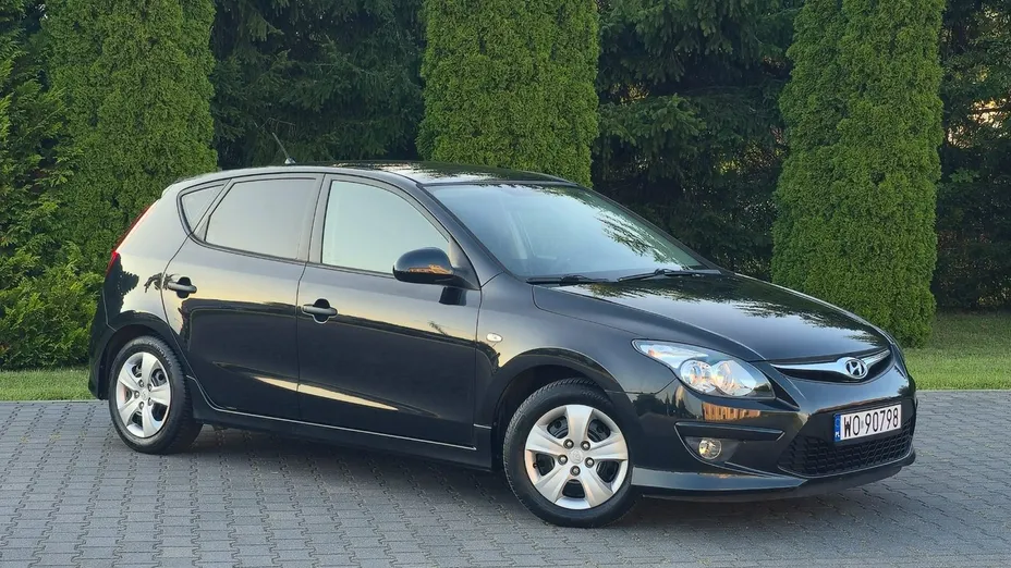 HYUNDAI i30 -