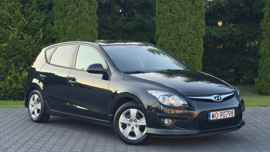HYUNDAI i30 -