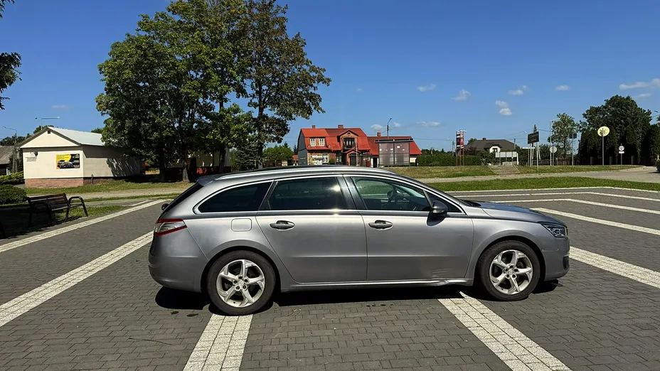 PEUGEOT 508 -