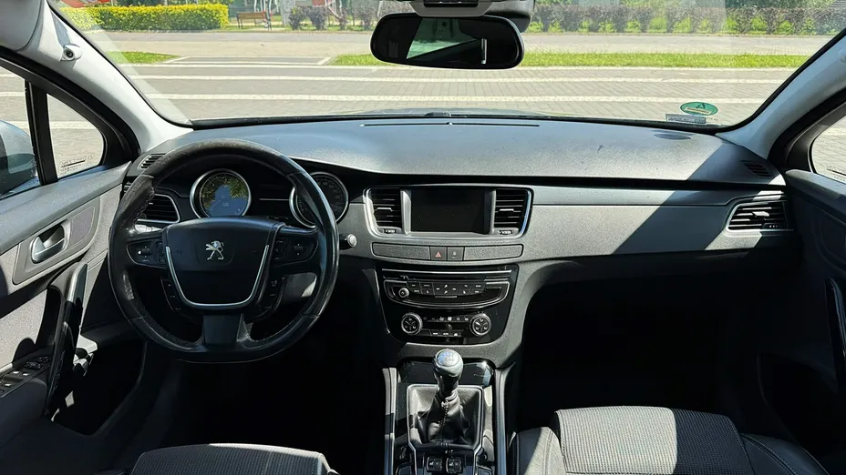 PEUGEOT 508 -
