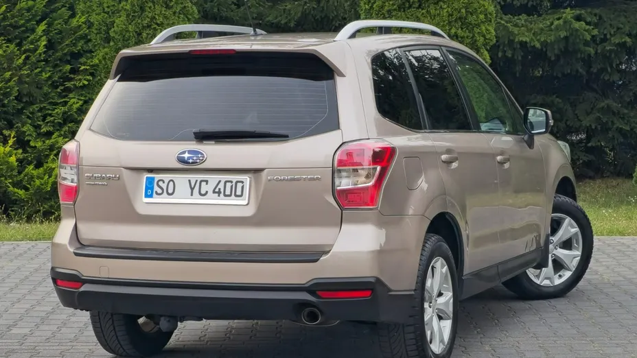 SUBARU Forester -
