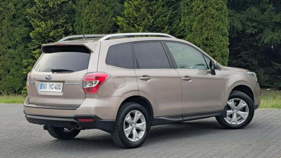 SUBARU Forester -