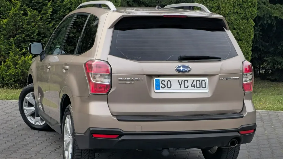 SUBARU Forester -