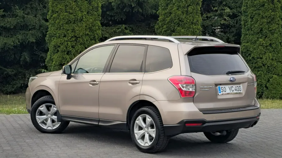 SUBARU Forester -