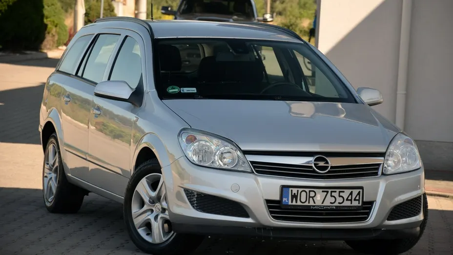 OPEL Astra -